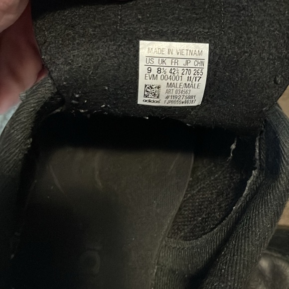 Used men’s snickers size 9 by adidas - Picture 7 of 9